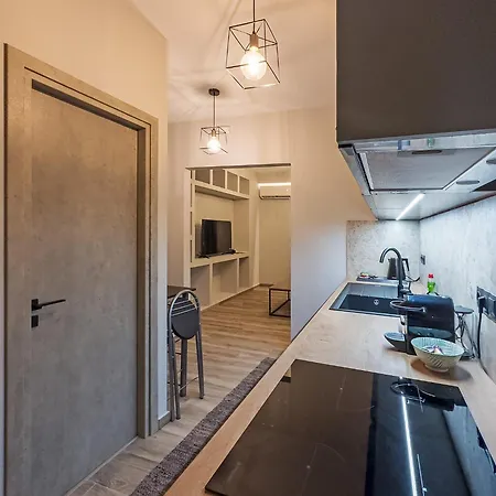 Apartament Avras Experience 1 *