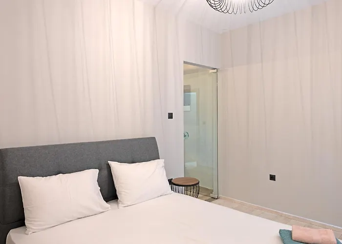 Avras Experience 1 * Faraí