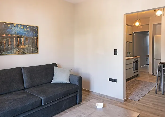 Avras Experience 1 Faraí